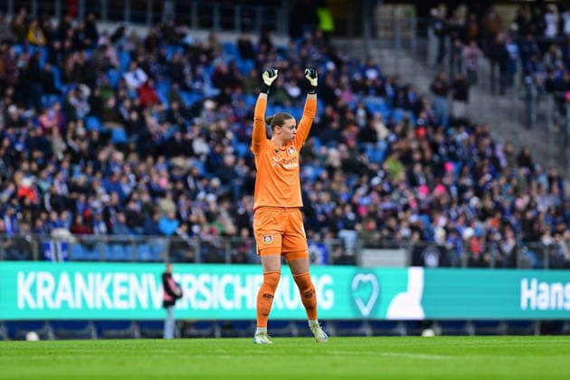 Fußball I Frauen I Saison 2025-2026 I Bundesliga I 22. Spieltag I Hamburger SV - Bayer 04 Leverkusen I 30.03.2026 Jubel, Begeisterung, Enthusiasmus, Euphorie, Freude, Glücksgefühl, Heiterkeit bei: Rafaela Borgräfe (12, Bayer 04 Leverkusen) Hamburg Volkspark, Volksparkstadion, Stadion, Volkspark-Stadion Hamburg Deutschland Copyright: xLobeca FelixxSchlikisx
