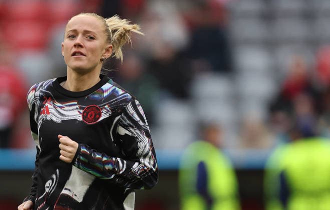 Lea Schüller , FC Bayern München Manchester United, ManU Frauen , Viertelfinale , Women Champions League , Fußball , in den Allianz Arena Stadion , in München , Bayern , Deutschland. April 01 , 2026 . Photo by: Davide Elias IPA Photo Pressefoto DENL Copyright: xDavidexEliasx