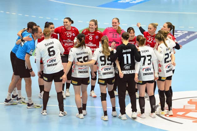 Laura Szabo (BSV Sachsen Zwickau, 06), Kaho Nakayama (BSV Sachsen Zwickau, 59), Rome Steverink (BSV Sachsen Zwickau, 99), Lilly Janssen (BSV Sachsen Zwickau, 11), Zoe Stens (BSV Sachsen Zwickau, 73), Silje Brons Petersen (BSV Sachsen Zwickau, 23), Josefine Hanfland (Thueringer HC, 57), Julie Holm (Thueringer HC, 08), Laura Kuske (Thueringer HC, 11), Natsuki Aizawa (Thueringer HC, 23), Rikke Hoffbeck Petersen (Thueringer HC, 22), Csenge Kuczora (Thueringer HC, 59) GER, Thueringer HC gegen BSV Sachsen Zwickau, Handball, Alsco Handball Bundesliga Frauen, 20. Spieltag, Saison 2025 2026, 01.04.2026 GER, Thueringer HC gegen BSV Sachsen Zwickau, Handball, Alsco Handball Bundesliga Frauen, 20. Spieltag, Saison 2025 2026, 01.04.2026 Bad Langensalza Copyright: xEibner-Pressefoto MartinxHerbstx EP_MHT