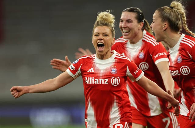 Dallmann Linda Tor 2-1 , FC Bayern München Manchester United, ManU Frauen , Viertelfinale , Women Champions League , Fußball , in den Allianz Arena Stadion , in München , Bayern , Deutschland. April 01 , 2026 . Photo by: Davide Elias IPA Photo Pressefoto DENL Copyright: xDavidexEliasx