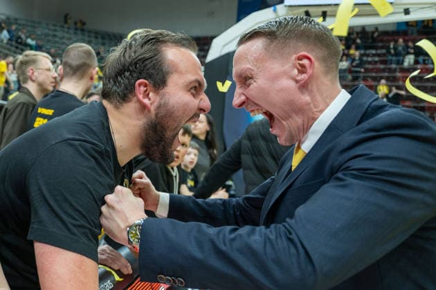 Marvin, Barock Pirates (MHP RIESEN Ludwigsburg, Fanclub), Mikko Riipinen (MHP RIESEN Ludwigsburg, Head-Coach), GER, MHP RIESEN Ludwigsburg vs. Niners Chemnitz, Basketball Bundesliga, easycredit BBL, 27. Spieltag, Spielzeit 2025 2026, 01.04.2026, GER, MHP RIESEN Ludwigsburg vs. Niners Chemnitz, Basketball Bundesliga, easycredit BBL, 27. Spieltag, Spielzeit 2025 2026, 01.04.2026 Ludwigsburg Copyright: xEibner-Pressefoto SaschaxWaltherx EP_EER