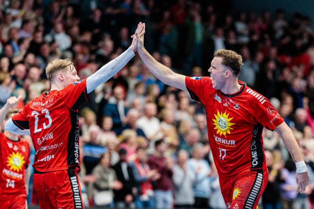 Jubel bei v.l. Niko Blaauw (TuS N-Luebbecke, 23), Jacob Lundahl (TuS N-Luebbecke, 17) GER, TuS N-Luebbecke vs. HSC 2000 Coburg, Handball, 2. Bundesliga, 26. Spieltag, Spielzeit 2025 2026, 02.04.2026 GER, TuS N-Luebbecke vs. HSC 2000 Coburg, Handball, 2. Bundesliga, 26. Spieltag, Spielzeit 2025 2026, 02.04.2026 Luebbecke Copyright: xEibner-Pressefoto JanxRollingerx EP_JSK