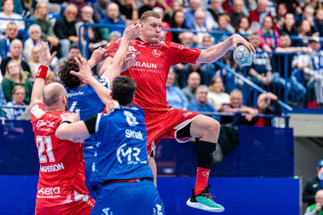 v.l. Arnar Freyr Arnarsson (MT Melsungen, 21), Joel Willecke (TBV Lemgo Lippe, 24), Frederik Simak (TBV Lemgo Lippe, 08), Dainis Kristopans (MT Melsungen, 10) GER, TBV Lemgo Lippe vs. MT Melsungen, Handball, 1. Bundesliga, 27. Spieltag, Spielzeit 2025 2026, 04.04.2026 GER, TBV Lemgo Lippe vs. MT Melsungen, Handball, 1. Bundesliga, 27. Spieltag, Spielzeit 2025 2026, 04.04.2026 Lemgo Copyright: xEibner-Pressefoto JanxRollingerx EP_JSK