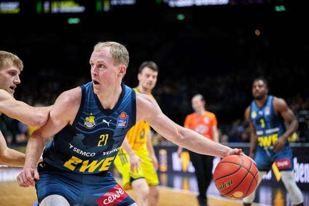Seth Hinrichs (EWE Baskets Oldenburg, 21), GER, ALBA Berlin vs. EWE Baskets Oldenburg, Basketball Herren, easy Credit BBL, Saison 2025 2026, 28. Spieltag, 05.04.2026 GER, ALBA Berlin vs. EWE Baskets Oldenburg, Basketball Herren, easy Credit BBL, Saison 2025 2026, 28. Spieltag, 05.04.2026 Berlin