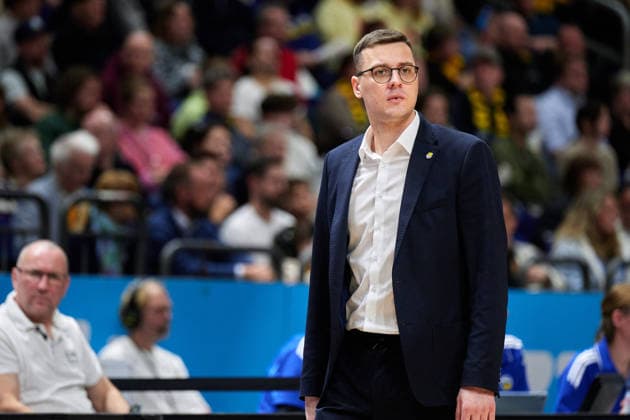 Lazar Spasic (EWE Baskets Oldenburg, Headcoach), GER, ALBA Berlin vs. EWE Baskets Oldenburg, Basketball Herren, easy Credit BBL, Saison 2025 2026, 28. Spieltag, 05.04.2026 GER, ALBA Berlin vs. EWE Baskets Oldenburg, Basketball Herren, easy Credit BBL, Saison 2025 2026, 28. Spieltag, 05.04.2026 Berlin