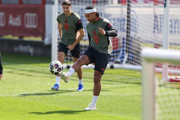 Serge Gnabry (FC Bayern Muenchen, 07), GER, Abschlusstraining, FC Bayern Muenchen, Fussball, UEFA Champions League, Viertelfinale, Hinspiel, Saison 2025 2026, 06.04.2026, GER, Abschlusstraining, FC Bayern Muenchen, Fussball, UEFA Champions League, Viertelfinale, Hinspiel, Saison 2025 2026, 06.04.2026 Muenchen Copyright: xEibner-Pressefoto JennixMaulx EP_JML