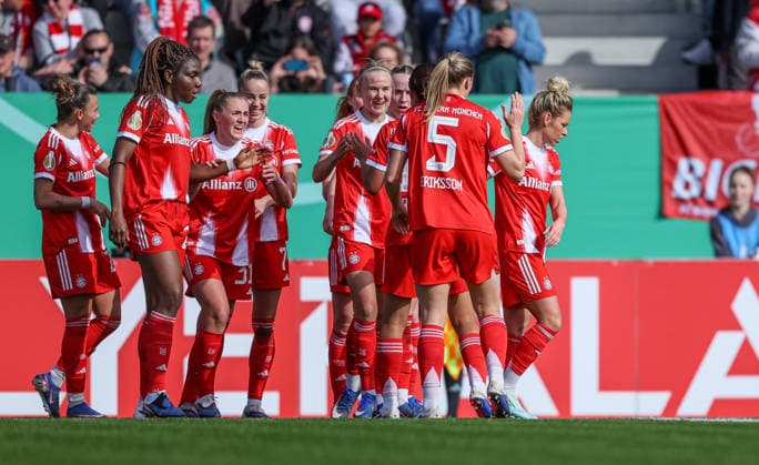 GER, München, FC Bayern München vs SGS Essen, DFB-Pokal Frauen, Fussball, DFB, Spielzeit 2025 2026, FC Bayern Campus, Halbfinale im Bild: Pernille Harder (Bayern München 21), 2:0, Tor, Jubel und Freude, Emotionen DFB DFL REGULATIONS PROHIBIT ANY USE OF PHOTOGRAPHS AS IMAGE SEQUENCES AND OR QUASI-VIDEO, 06.04.2026 Copyright: HMBxMedia HendrikxHamelau