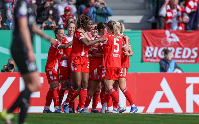 GER, München, FC Bayern München vs SGS Essen, DFB-Pokal Frauen, Fussball, DFB, Spielzeit 2025 2026, FC Bayern Campus, Halbfinale im Bild: Pernille Harder (Bayern München 21), 2:0, Tor, Jubel und Freude, Emotionen DFB DFL REGULATIONS PROHIBIT ANY USE OF PHOTOGRAPHS AS IMAGE SEQUENCES AND OR QUASI-VIDEO, 06.04.2026 Copyright: HMBxMedia HendrikxHamelau