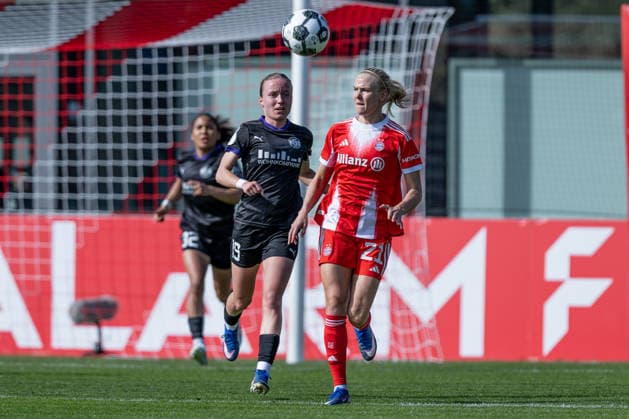Beke Sterner (SGS Essen, 19) gegen Pernille Harder (FC Bayern Muenchen Frauen, 21) GER, FC Bayern Muenchen Frauen vs. SGS Essen, Fussball, DFB-Pokal, Halbfinale, Saison 2025 2026, 06.04.2026. (DFL DFB REGULATIONS PROHIBIT ANY USE OF PHOTOGRAPHS as IMAGE SEQUENCES and or QUASI-VIDEO). GER, FC Bayern Muenchen Frauen vs. SGS Essen, Fussball, DFB-Pokal, Halbfinale, Saison 2025 2026, 06.04.2026. Muenchen Copyright: xEibner-Pressefoto HeikexFeinerx EP_HFR