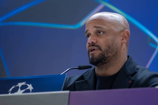 April 6, 2026, Madrid, Spain: Vincent Kompany, FC Bayern Munich coach attends a press conference, PK, Pressekonferenz ahead of the match between Real Madrid and FC Bayern Munich on Tuesday, April 7, 2026, at the Santiago Bernabeu Stadium, the first leg of the UEFA Champions League quarter-finals. FC Bayern UCL Press Conference In Madrid - 06 Apr 2026 - ZUMAs197 20260406_aaa_s197_100 Copyright: xDavidxCanalesx