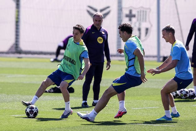 April 7, 2026, Sant Joan Despi, Barcelona, SPAIN: Gavi and Hansi Flick, head coach during the training day of FC Barcelona, Barca ahead UEFA Champions League 2025 26, Quarter-finals First Leg, football match against Atletico de Madrid at Ciutat Esportiva Joan Gamper on April 07, 2026 in Sant Joan Despi, Barcelona, Spain. Sant Joan Despi SPAIN - ZUMAa181 20260407_zaa_a181_003 Copyright: xJavierxBorregox