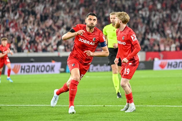 Jubel zum Tor zum 1:0 durch Vincenzo Grifo (SC Freiburg, 32) GER, SC Freiburg - Celta Vigo, Fussball, Europa League, Viertelfinale, Saison 2025 2026, 09.04.2026 GER, SC Freiburg - Celta Vigo, Fussball, Europa League, Viertelfinale, Saison 2025 2026, 09.04.2026 Freiburg Copyright: xEibner-Pressefoto ThomasxHessx EP_THS