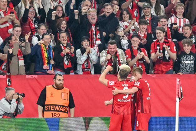 Jubel zum Tor zum 3:0 durch Matthias Ginter (SC Freiburg, 28) GER, SC Freiburg - Celta Vigo, Fussball, Europa League, Viertelfinale, Saison 2025 2026, 09.04.2026 GER, SC Freiburg - Celta Vigo, Fussball, Europa League, Viertelfinale, Saison 2025 2026, 09.04.2026 Freiburg Copyright: xEibner-Pressefoto ThomasxHessx EP_THS
