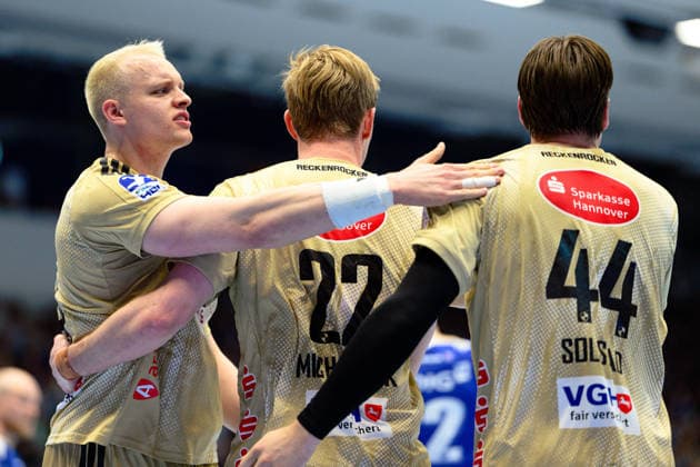 Justus Fischer (TSV Hannover-Burgdorf, 54), Marian Michalczik (TSV Hannover-Burgdorf, 22), Thomas Alfred Solstad (TSV Hannover-Burgdorf, 44) GER, ThSV Eisenach gegen TSV Hannover-Burgdorf, 1. Daikin Handballbundesliga, Handball, 28.Spieltag, Saison 2025 2026, 19.00 Uhr, 10.04.2026 GER, ThSV Eisenach gegen TSV Hannover-Burgdorf, 1. Daikin Handballbundesliga, Handball, 28.Spieltag, Saison 2025 2026, 19.00 Uhr, 10.04.2026 Eisenach Copyright: xEibner-Pressefoto MartinxHerbstx EP_MHT