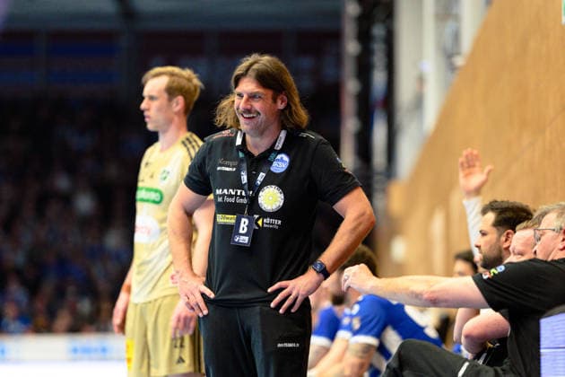 Sebastian Hinze (ThSV Eisenach, Trainer) GER, ThSV Eisenach gegen TSV Hannover-Burgdorf, 1. Daikin Handballbundesliga, Handball, 28.Spieltag, Saison 2025 2026, 19.00 Uhr, 10.04.2026 GER, ThSV Eisenach gegen TSV Hannover-Burgdorf, 1. Daikin Handballbundesliga, Handball, 28.Spieltag, Saison 2025 2026, 19.00 Uhr, 10.04.2026 Eisenach Copyright: xEibner-Pressefoto MartinxHerbstx EP_MHT