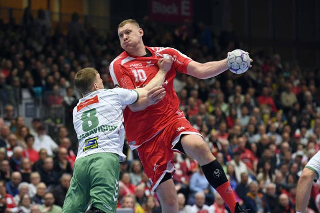 Dainis Kristopans (MT Melsungen 10) (am Ball), Karolis Antanavicius (GWD Minden 8) , GER, MT Melsungen - TSV GWD Minden, Handball, 1. Bundesliga, 28. Spieltag, Saison 2025 2026, 10.04.2026, GER, MT Melsungen - TSV GWD Minden, Handball, 1. Bundesliga, 28. Spieltag, Saison 2025 2026, 10.04.2026 Kassel Copyright: xEibner-Pressefotox xRolandxSippex EP_RSL