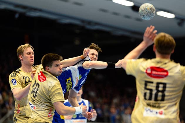 Oskar Joelsson (ThSV Eisenach, 03), Renars Uscins (TSV Hannover-Burgdorf, 10), Marian Michalczik (TSV Hannover-Burgdorf, 22), Daniel Weber (TSV Hannover-Burgdorf, 58) GER, ThSV Eisenach gegen TSV Hannover-Burgdorf, 1. Daikin Handballbundesliga, Handball, 28.Spieltag, Saison 2025 2026, 19.00 Uhr, 10.04.2026 GER, ThSV Eisenach gegen TSV Hannover-Burgdorf, 1. Daikin Handballbundesliga, Handball, 28.Spieltag, Saison 2025 2026, 19.00 Uhr, 10.04.2026 Eisenach Copyright: xEibner-Pressefoto MartinxHerbstx EP_MHT