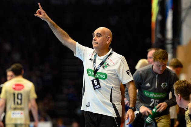 Juan Carlos Pastor Gomez (TSV Hannover-Burgdorf, Trainer) GER, ThSV Eisenach gegen TSV Hannover-Burgdorf, 1. Daikin Handballbundesliga, Handball, 28.Spieltag, Saison 2025 2026, 19.00 Uhr, 10.04.2026 GER, ThSV Eisenach gegen TSV Hannover-Burgdorf, 1. Daikin Handballbundesliga, Handball, 28.Spieltag, Saison 2025 2026, 19.00 Uhr, 10.04.2026 Eisenach Copyright: xEibner-Pressefoto MartinxHerbstx EP_MHT