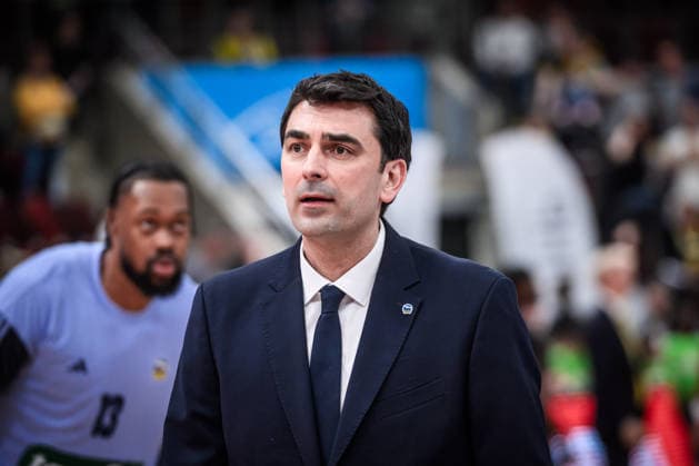 Vladimir Bogojevic (ALBA Berlin, Coach) GER, MHP Riesen Ludwigsburg vs. ALBA Berlin, Basketball Bundesliga, easycredit BBL, 29. Spieltag, Spielzeit 2025 2026, 11.04.2026 GER, MHP Riesen Ludwigsburg vs. ALBA Berlin, Basketball Bundesliga, easycredit BBL, 29. Spieltag, Spielzeit 2025 2026, 11.04.2026 Ludwigsburg Copyright: xSandyxDinkelackerx EP_SDR