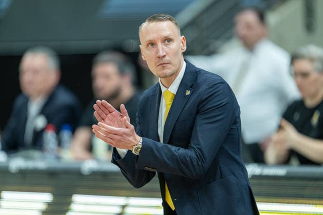 Mikko Riipinen (MHP RIESEN Ludwigsburg, Head-Coach), GER, MHP RIESEN Ludwigsburg vs. ALBA Berlin, Basketball Bundesliga, easycredit BBL, 29. Spieltag, Spielzeit 2025 2026, 11.04.2026, GER, MHP RIESEN Ludwigsburg vs. ALBA Berlin, Basketball Bundesliga, easycredit BBL, 29. Spieltag, Spielzeit 2025 2026, 11.04.2026 Ludwigsburg Copyright: xEibner-Pressefoto SaschaxWaltherx EP_EER
