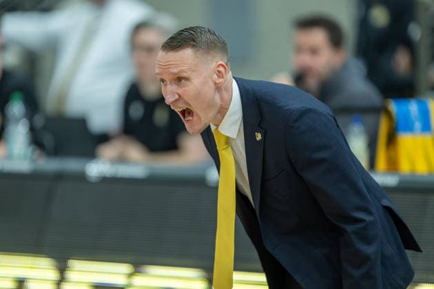 Mikko Riipinen (MHP RIESEN Ludwigsburg, Head-Coach), GER, MHP RIESEN Ludwigsburg vs. ALBA Berlin, Basketball Bundesliga, easycredit BBL, 29. Spieltag, Spielzeit 2025 2026, 11.04.2026, GER, MHP RIESEN Ludwigsburg vs. ALBA Berlin, Basketball Bundesliga, easycredit BBL, 29. Spieltag, Spielzeit 2025 2026, 11.04.2026 Ludwigsburg Copyright: xEibner-Pressefoto SaschaxWaltherx EP_EER