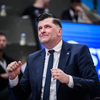 Sebastian Trzcionka (Alba Berlin, Coach) - Jubel, Freude GER, MHP Riesen Ludwigsburg vs. ALBA Berlin, Basketball Bundesliga, easycredit BBL, 29. Spieltag, Spielzeit 2025 2026, 11.04.2026 GER, MHP Riesen Ludwigsburg vs. ALBA Berlin, Basketball Bundesliga, easycredit BBL, 29. Spieltag, Spielzeit 2025 2026, 11.04.2026 Ludwigsburg Copyright: xSandyxDinkelackerx EP_SDR