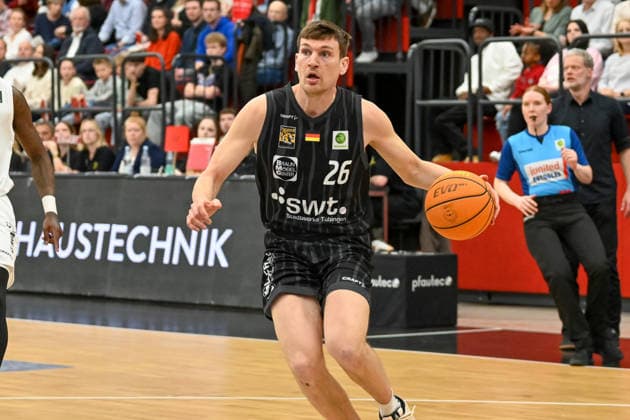 Till Joenke (Tigers Tuebingen, 26) Artland Dragons vs. Tigers Tuebingen, 2. Basketball-Bundesliga, Pro A, 31. Spieltag, Saison 2025 2026, 11.04.2026, Artland Dragons vs. Tigers Tuebingen, 2. Basketball-Bundesliga, Pro A, 31. Spieltag, Saison 2025 2026, 11.04.2026 Quakenbrueck Copyright: xEibner-Pressefoto RobertxGertzenx EP_RGN