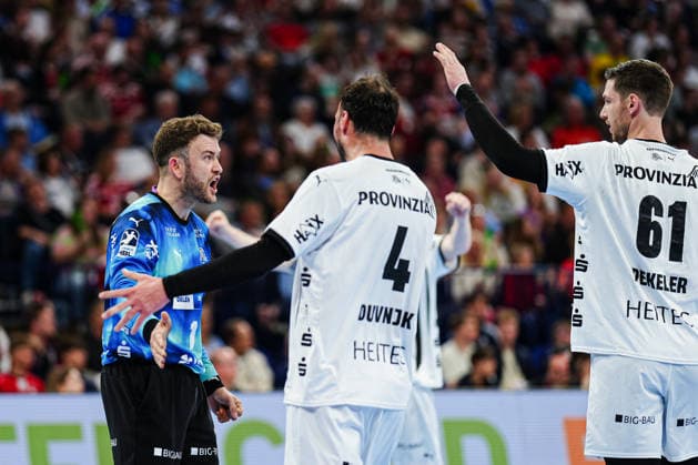 Torjubel Gonzalo Perez de Vargas (THW Kiel, 01), Domagoj Duvnjak (THW Kiel, 04) und Hendrik Pekeler (THW Kiel, 61) GER, Handball Verein Hamburg vs. THW Kiel, Handball, 1. Bundesliga, Spieltag 28, Saison 2025 2026, 12.04.2026 GER, Handball Sport Verein Hamburg vs. THW Kiel, Handball, 1. Bundesliga, Spieltag 28, Saison 2025 2026, 12.04.2026 Hamburg Copyright: xEibner-Pressefoto MarcelxvonxFehrnx EP_MFN