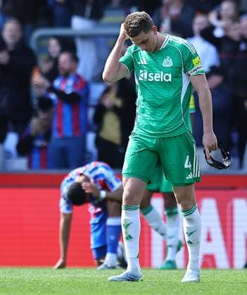 Sven Botman of Newcastle United looks dejected Crystal Palace v Newcastle United, Premier League, Football, Selhurst Park, London, UK - 12 Apr 2026London Selhurst Park United Kingdom EDITORIAL USE ONLY No use with unauthorised audio, video, data, fixture lists, club league logos or live services. Online in-match use limited to 120 images, no video emulation. No use in betting, games or single club league player publications. Copyright: xMichaelxZemanek Shutterstockx 16823618al