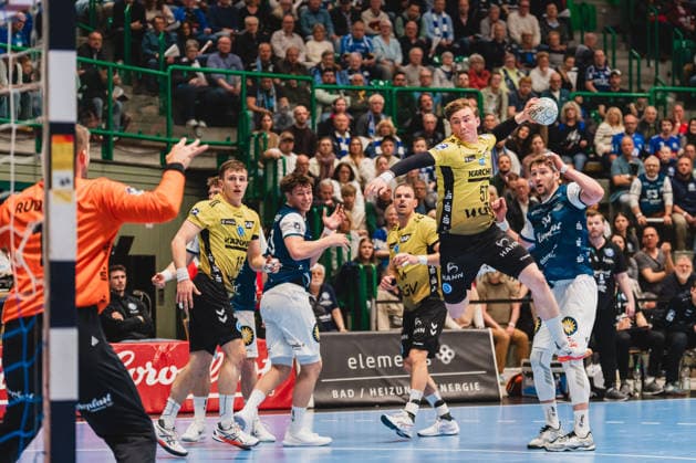Jakob Nigg (TVB Stuttgart, 57) beim Sprungwurfungwurf Bergischer HC vs. TVB Stuttgart, Handball, Daikin 1.HBL, 28.Spieltag, Saison 2025 26, 12.04.2026, Bergischer HC vs. TVB Stuttgart, Handball, Daikin 1.HBL, 28.Spieltag, Saison 2025 26, 12.04.2026 Wuppertal Copyright: xEibner-Pressefoto LukasxBaldygax EP_LBA