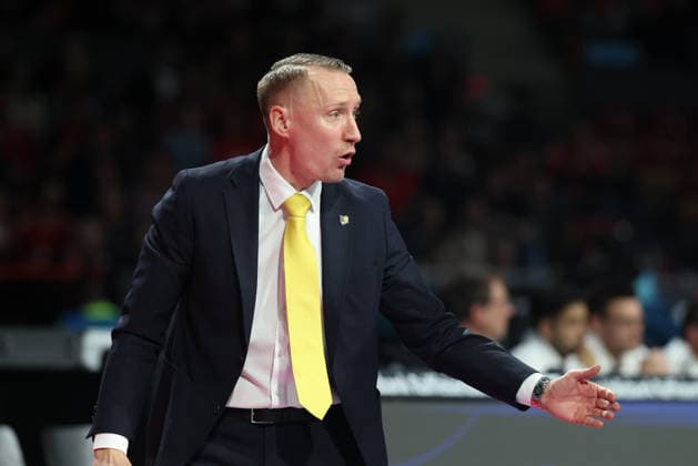 Mikko Riipinen (MHP Riesen Ludwigsburg, Chef-Trainer) gestikuliert, GER, FC Bayern Basketball vs. MHP Riesen Ludwigsburg, Basketball, easycredit Basketball Bundesliga, 13. Spieltag, Saison 2025 2026, 14.04.2026, GER, FC Bayern Basketball vs. MHP Riesen Ludwigsburg, Basketball, easycredit Basketball Bundesliga, 13. Spieltag, Saison 2025 2026, 14.04.2026 Muenchen Copyright: xEibner-Pressefoto JennixMaulx EP_JML