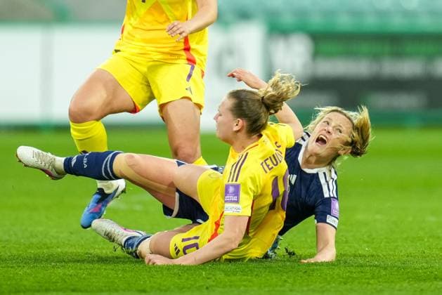 Erin Cuthbert of Scotland Women tackled by Hannah Eurlings & Jarne Teulings of Belgium Women. Scotland Women v Belgium Women, FIFA 2027 Women s World Cup Qualifying, Football, Easter Road, Edinburgh, UK - 14 Apr 2026Edinburgh Easter Road United Kingdom EDITORIAL USE ONLY No use with unauthorised audio, video, data, fixture lists, club league logos or live services. Online in-match use limited to 120 images, no video emulation. No use in betting, games or single club league player publications. Copyright: xStuartxWallace Shutterstockx 16828526u