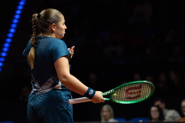 Jelena Ostapenko (LAT), enttäuscht, Emotion, Enttäuschung, GER, Jelena Ostapenko vs. Mirra Andreeva, Tennis, ATP, Tennis Herren Turnier, WTA, Tennis Damen 500, Porsche Tennis Grand-Prix, 15.04.2026, GER, Jelena Ostapenko vs. Mirra Andreeva, Tennis, ATP-Turnier, WTA 500, Porsche Tennis Grand-Prix, 15.04.2026, Stuttgart Copyright: xEibner-Pressefoto EdwardxCheungx EP_ECG