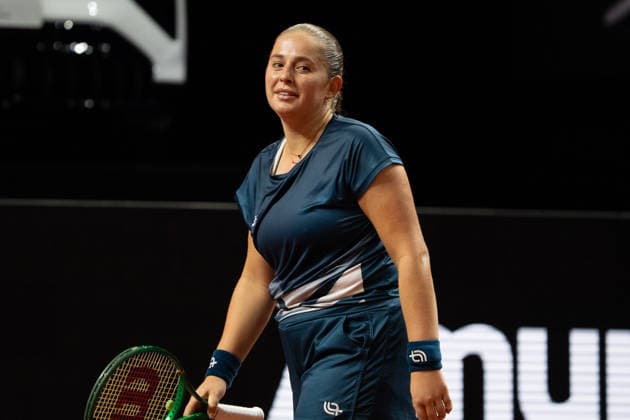 Jelena Ostapenko (LAT), GER, Jelena Ostapenko vs. Mirra Andreeva, Tennis, ATP, Tennis Herren Turnier, WTA, Tennis Damen 500, Porsche Tennis Grand-Prix, 15.04.2026, GER, Jelena Ostapenko vs. Mirra Andreeva, Tennis, ATP-Turnier, WTA 500, Porsche Tennis Grand-Prix, 15.04.2026, Stuttgart Copyright: xEibner-Pressefoto EdwardxCheungx EP_ECG