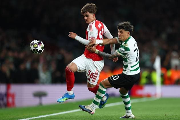 Max Dowman of Arsenal turns Maximiliano Araujo of Sporting CP Arsenal v Sporting, UEFA Champions League, Quarter Final, Second Leg, Football, Emirates Stadium, London, UK - 15 Apr 2026London Emirates Stadium United Kingdom EDITORIAL USE ONLY No use with unauthorised audio, video, data, fixture lists, club league logos or live services. Online in-match use limited to 120 images, no video emulation. No use in betting, games or single club league player publications. Copyright: xSimonxDael Shutterstockx 16828544bf