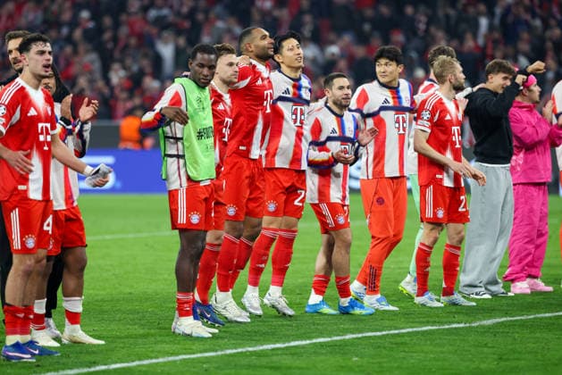 Die Mannschaft des FC Bayern Muenchen jubelt nach dem Sieg,, Emotionen, GER, FC Bayern Muenchen vs. Real Madrid CF, Fussball, UEFA Champions League, Viertelfinale, Rueckspiel, Saison 2025 2026, 15.04.2026, GER, FC Bayern Muenchen vs. Real Madrid CF, Fussball, UEFA Champions League, Viertelfinale, Rueckspiel, Saison 2025 2026, 15.04.2026 Muenchen Copyright: xEibner-Pressefoto JennixMaulx EP_JML