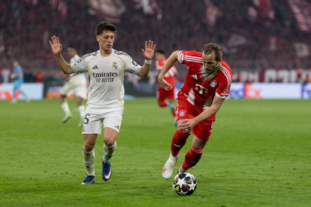 GER, Bavaria, Munich, Fussball, FC Bayern Munich - Real Madrid CF, at the Allianz Arena, Munich, Champions League, Quarter finals, second leg, April 15, 2026, from left: Arda Guler (Real Madrid CF, 15), Harry Kane (FC Bayern Muenchen, 9), fight for the ball, zweikampf um den Ball UEFA regulations prohibit any use of photographs as image sequences and or quasi-video, Munich Allianz Arena Bavaria Germany Copyright: xMichaelxNibelx