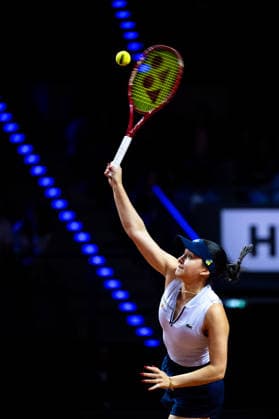 Eva Lys (Deutschland) im Bild am Ball, Eva Lys (Deutschland) vs Elina Svitolina (Ukraine), Runde 2, GER, Porsche Tennis Grand Prix Stuttgart, WTA, Tennis Damen 500, 15.04.2026 GER, Porsche Tennis Grand Prix Stuttgart, WTA 500, 15.04.2026 Stuttgart Copyright: xEibner-Pressefoto Memmlerx EP_MMR