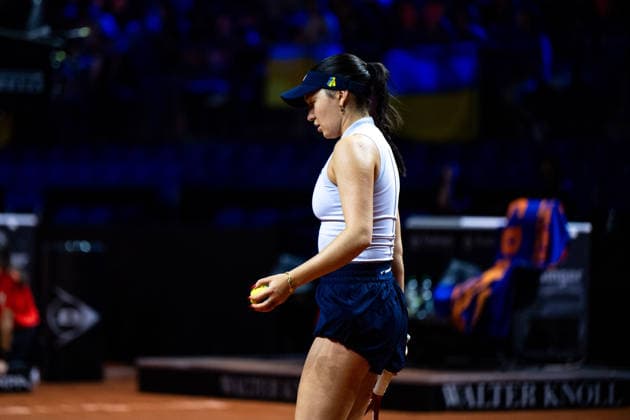 Eva Lys (Deutschland) im Bild am Ball, Eva Lys (Deutschland) vs Elina Svitolina (Ukraine), Runde 2, GER, Porsche Tennis Grand Prix Stuttgart, WTA, Tennis Damen 500, 15.04.2026 GER, Porsche Tennis Grand Prix Stuttgart, WTA 500, 15.04.2026 Stuttgart Copyright: xEibner-Pressefoto Memmlerx EP_MMR
