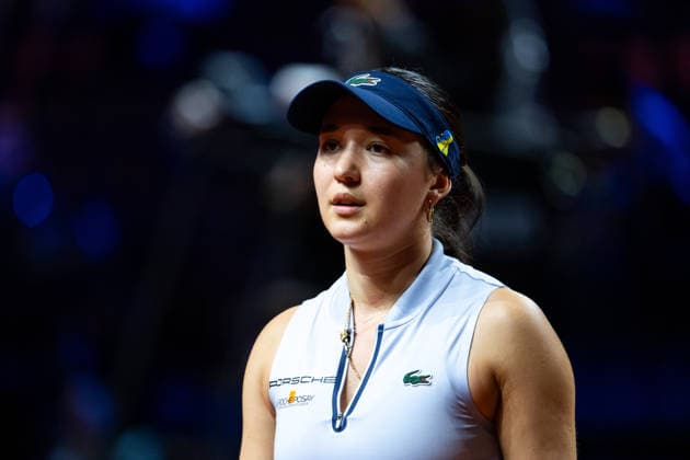 Eva Lys (Deutschland) im Bild am Ball, Eva Lys (Deutschland) vs Elina Svitolina (Ukraine), Runde 2, GER, Porsche Tennis Grand Prix Stuttgart, WTA, Tennis Damen 500, 15.04.2026 GER, Porsche Tennis Grand Prix Stuttgart, WTA 500, 15.04.2026 Stuttgart Copyright: xEibner-Pressefoto Memmlerx EP_MMR