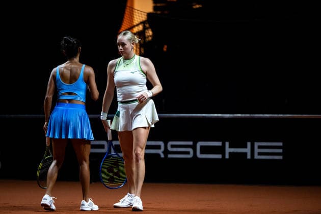 Fanny Stollar (Ungarn) im Bild, davor Leylah Fernandez (Kanada), Viertelfinale Doppel, GER, Porsche Tennis Grand Prix Stuttgart, WTA, Tennis Damen 500, 15.04.2026 GER, Porsche Tennis Grand Prix Stuttgart, WTA 500, 15.04.2026 Stuttgart Copyright: xEibner-Pressefoto Memmlerx EP_MMR