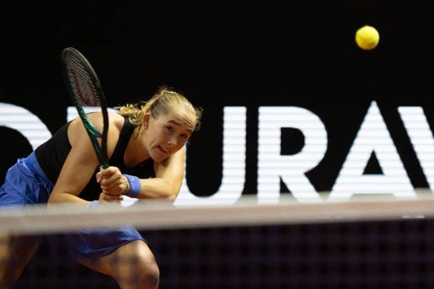 Mirra Andreeva (RUS) im Bild am Ball, Aktion, GER, Alycia Parks vs. Mirra Andreeva, Tennis, ATP, Tennis Herren Turnier, WTA, Tennis Damen 500, Porsche Tennis Grand-Prix, 15.04.2026, GER, Alycia Parks vs. Mirra Andreeva, Tennis, ATP-Turnier, WTA 500, Porsche Tennis Grand-Prix, 15.04.2026, Stuttgart Copyright: xEibner-Pressefoto EdwardxCheungx EP_ECG