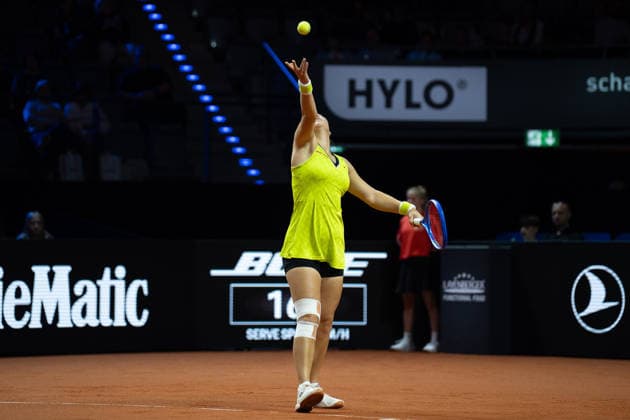 Diana Shnaider (RUS) im Bild am Ball, GER, Elena Rybakina vs. Diana Shnaider, Tennis, ATP, Tennis Herren Turnier, WTA, Tennis Damen 500, Porsche Tennis Grand-Prix, 15.04.2026, GER, Elena Rybakina vs. Diana Shnaider, Tennis, ATP-Turnier, WTA 500, Porsche Tennis Grand-Prix, 15.04.2026, Stuttgart Copyright: xEibner-Pressefoto EdwardxCheungx EP_ECG