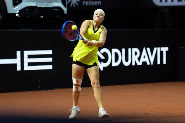 Diana Shnaider (RUS) im Bild am Ball, GER, Elena Rybakina vs. Diana Shnaider, Tennis, ATP, Tennis Herren Turnier, WTA, Tennis Damen 500, Porsche Tennis Grand-Prix, 15.04.2026, GER, Elena Rybakina vs. Diana Shnaider, Tennis, ATP-Turnier, WTA 500, Porsche Tennis Grand-Prix, 15.04.2026, Stuttgart Copyright: xEibner-Pressefoto EdwardxCheungx EP_ECG