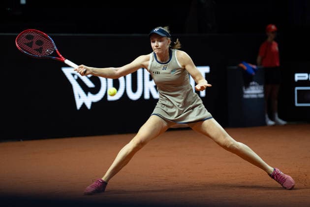 Elena Rybakina (KAZ) im Bild am Ball, GER, Elena Rybakina vs. Diana Shnaider, Tennis, ATP, Tennis Herren Turnier, WTA, Tennis Damen 500, Porsche Tennis Grand-Prix, 15.04.2026, GER, Elena Rybakina vs. Diana Shnaider, Tennis, ATP-Turnier, WTA 500, Porsche Tennis Grand-Prix, 15.04.2026, Stuttgart Copyright: xEibner-Pressefoto EdwardxCheungx EP_ECG