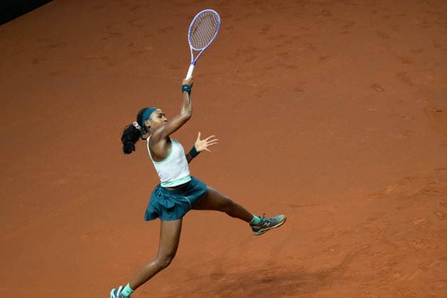 Coco Gauff (USA) im Bild am Ball, Aktion, GER, Karolina Muchova vs. Coco Gauff, Tennis, ATP, Tennis Herren Turnier, WTA, Tennis Damen 500, Porsche Tennis Grand-Prix, Viertelfinale, 15.04.2026, GER, Karolina Muchova vs. Coco Gauff, Tennis, ATP-Turnier, WTA 500, Porsche Tennis Grand-Prix, Viertelfinale, 15.04.2026, Stuttgart Copyright: xEibner-Pressefoto EdwardxCheungx EP_ECG