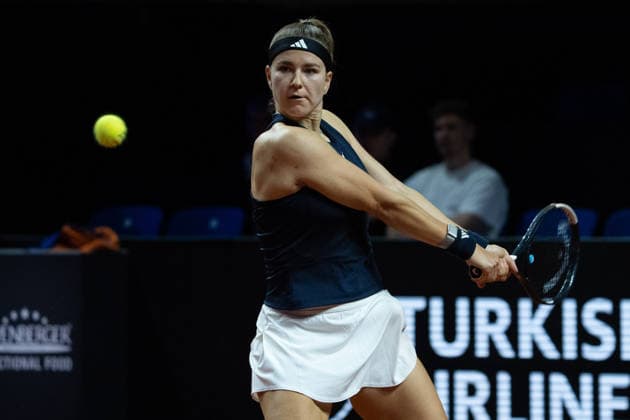 Karolina Muchova (CZE) im Bild, Aktion, GER, Karolina Muchova vs. Coco Gauff, Tennis, ATP, Tennis Herren Turnier, WTA, Tennis Damen 500, Porsche Tennis Grand-Prix, Viertelfinale, 15.04.2026, GER, Karolina Muchova vs. Coco Gauff, Tennis, ATP-Turnier, WTA 500, Porsche Tennis Grand-Prix, Viertelfinale, 15.04.2026, Stuttgart Copyright: xEibner-Pressefoto EdwardxCheungx EP_ECG