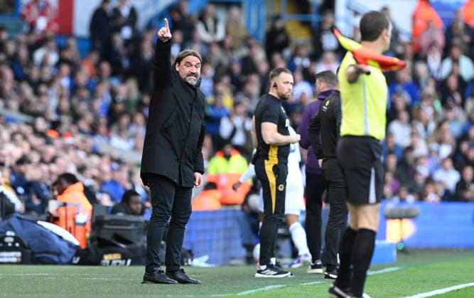Manager Daniel Farke of Leeds United Leeds United v Wolverhampton Wanderers, Premier League, Football, Elland Road, Leeds, UK - 18 Apr 2026Leeds Elland Road United Kingdom EDITORIAL USE ONLY No use with unauthorised audio, video, data, fixture lists, club league logos or live services. Online in-match use limited to 120 images, no video emulation. No use in betting, games or single club league player publications. Copyright: xGreigxCowie Shutterstockx 16832140ac