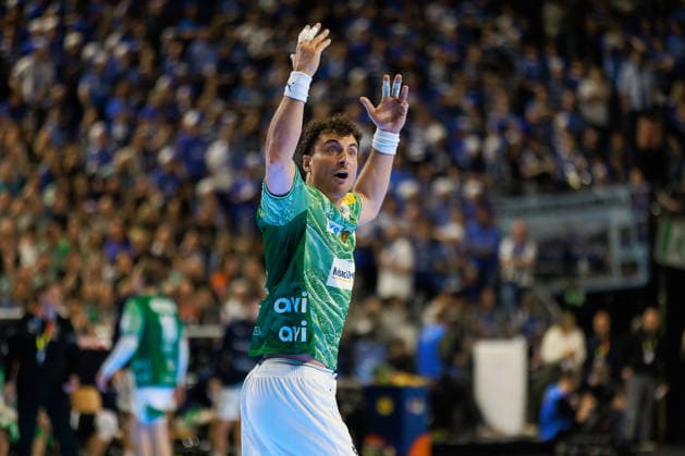 Lukas HERBURGER (Fuechse Berlin, 29) Jubel, Freude, Leidenschaft, Erfolg, Emotion, Begeisterung, positive Emotionen GER, TBV Lemgo Lippe vs. Fuechse Berlin, Handball, DHB Pokal, Halbfinale, Spielzeit 2025 2026, 18.04.2026, GER, TBV Lemgo Lippe vs. Fuechse Berlin, Handball, DHB Pokal, Halbfinale, Spielzeit 2025 2026, 18.04.2026, Koeln Copyright: xEibnerxPressefoto OliverxSchmidtx EP_OST