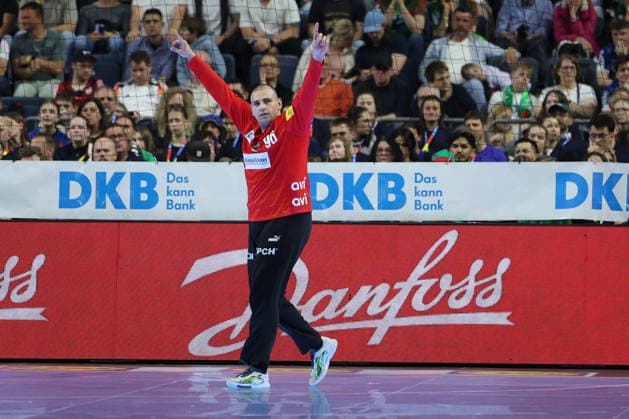 GER, Lanxess Arena Koeln, HBL, LIDL FINAL4, Men, 1. Halbfinale: TVB Lemgo Lippe vs. Fuechse Berlin 18.04.2026, Lanxess Arena , Koeln , GER, Lanxess Arena Koeln, HBL, LIDL FINAL4, Men, 1. Halbfinale: TVB Lemgo Lippe vs. Fuechse Berlin, im Bild: Dejan Milosavljev Torwart (Fuechse Berlin 96), freut sich ueber einen gehaltenen Ball